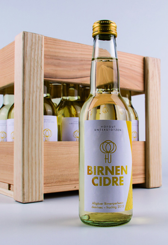 Birnen-Cidre in der Kiste